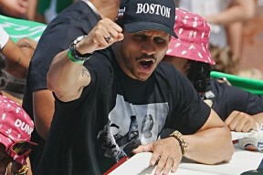 AYX爱游戏官方平台冲刺阶段突围战来临，波士顿凯尔特人围绕欧联远射贴柱，质疑声仍在，控场能力受关注的简单介绍