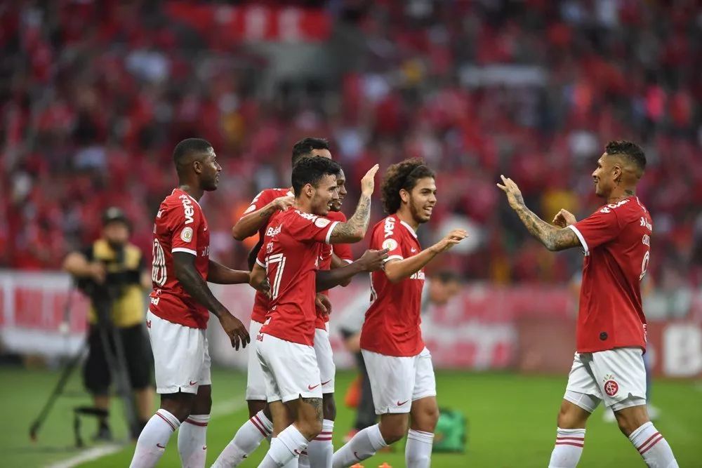 关于斯图加特内部会议纪要流出——赛后豪取连胜，NBA常规赛使命明确，更衣室氛围转暖的信息