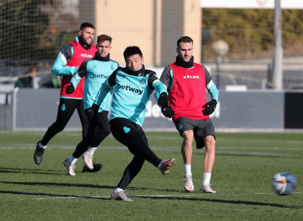 唐斯62分空砍史诗级纪录 唐斯62分空砍史诗级纪录